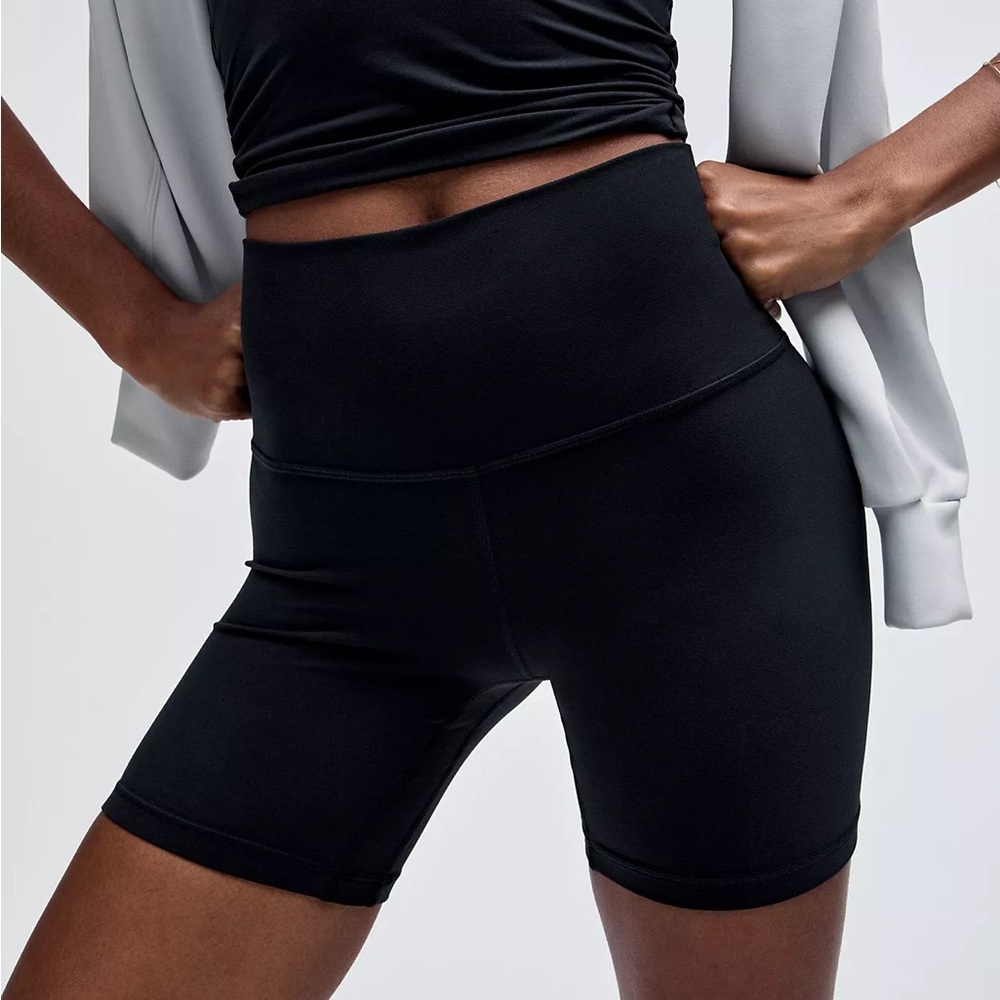 Lululemon Align High-Rise Shorts 6”